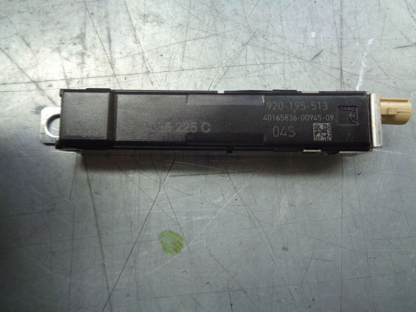 AUDI A8 D4 4H WZMACNIACZ ANTENOWY 4H0035225C