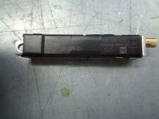 AUDI A8 D4 4H WZMACNIACZ ANTENOWY 4H0035225C