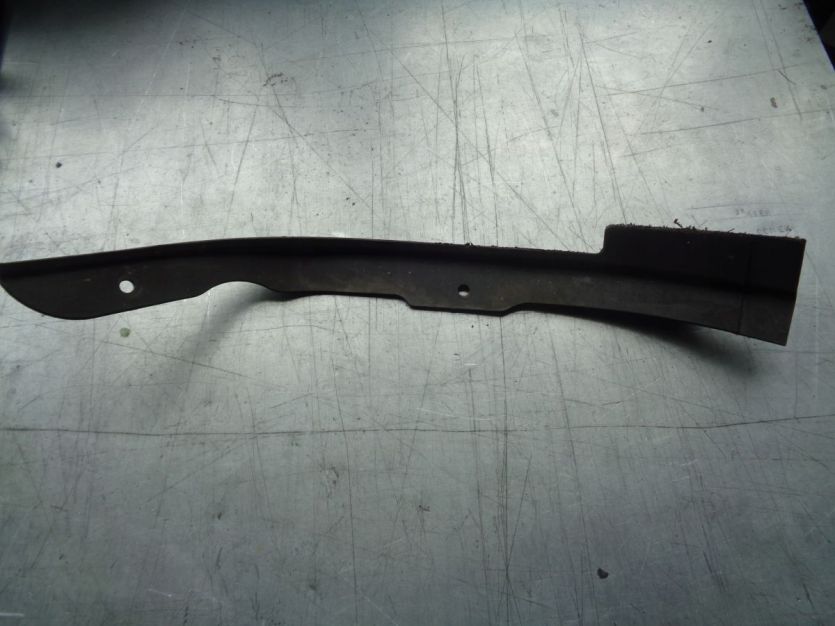 AUDI A8 D4 4H SPOILER NADKOLA LEWY 4H0853887B