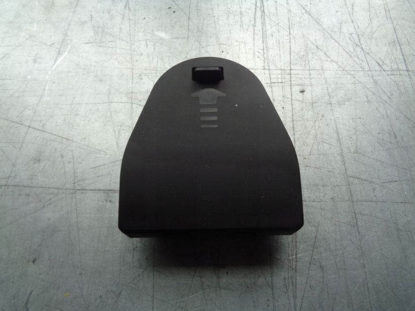 AUDI A8 D4 4H UCHWYT TROJKATA 4H0906330E
