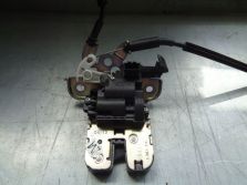 AUDI A8 D4 4H ZAMEK KLAPY TYL BAGAZNIKA 4H0827505A