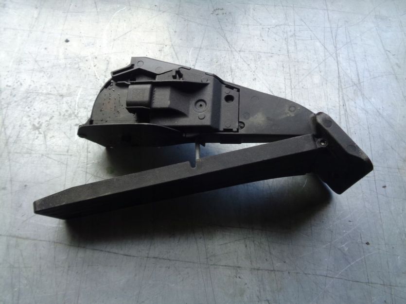 BMW 7 G11 G12 4.4 V8 PEDAL GAZU POTENCJOMETR