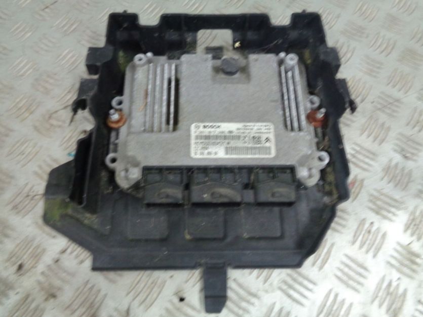 PEUGEOT 208 LIFT KOMPUTER STEROWNIK SILNIKA