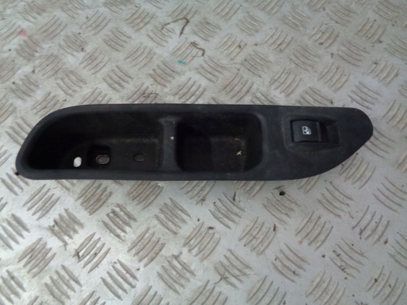 FIAT TIPO II PRZELACZNIK SZYBY 7366320440E