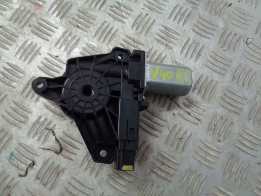 VOLVO V40 II SILNICZEK SZYBY PRAWY TYL TYLNY