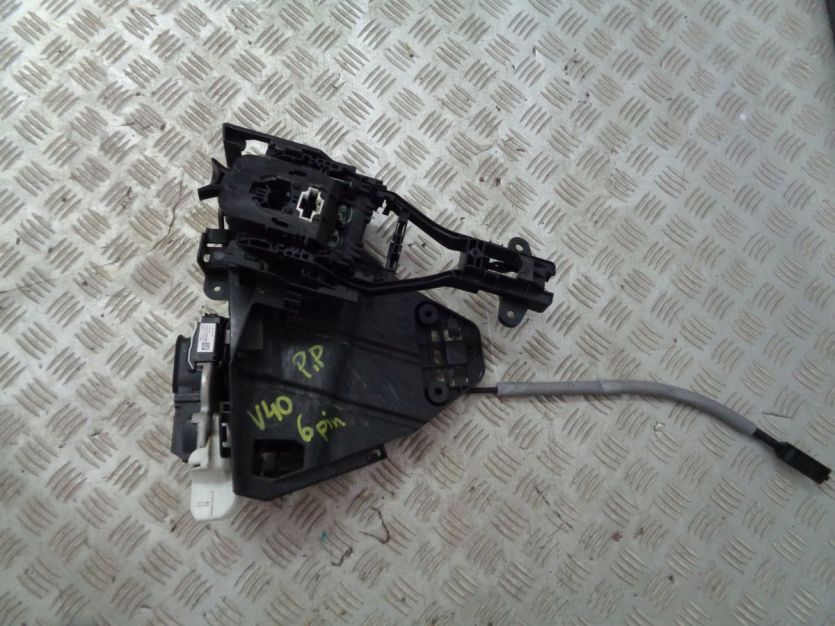 VOLVO V40 II ZAMEK DRZWI 6 PIN PRAWY PRZOD PRZEDNI