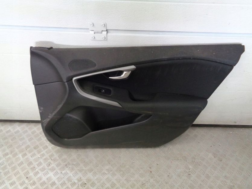 VOLVO V40 II TAPICERKA DRZWI PRAWA PRZOD PRZEDNIA