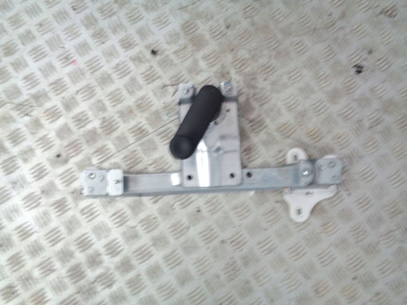 RENAULT CLIO IV PODNOSNIK SZYBY LEWY TYL TYLNA