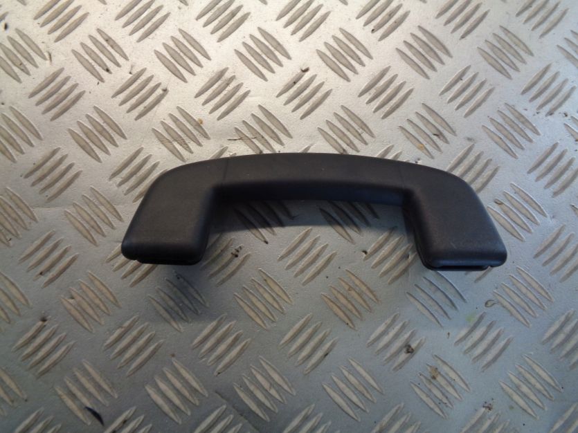 VW ATLAS CROSS RACZKA UCHWYT PODSUFITKI 2G0857607