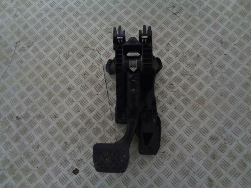 VW ATLAS CROSS 2022 PEDAL HAMULCA 5QN723058C