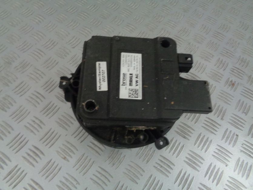 AUDI S8 D5 DMUCHAWA REZYSTOR 4M1820021