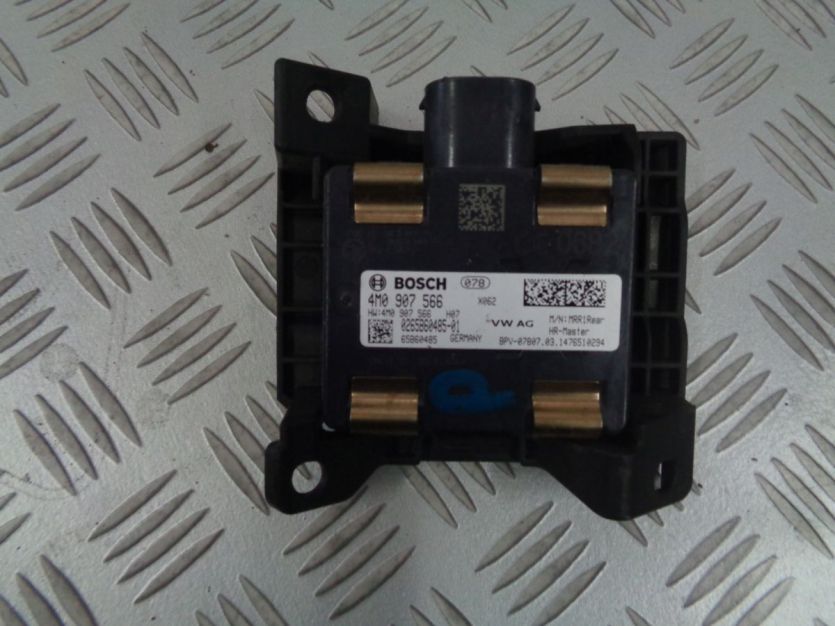 AUDI S8 D5 RADAR ASYSTENT PASA PRAWY 4M0907566