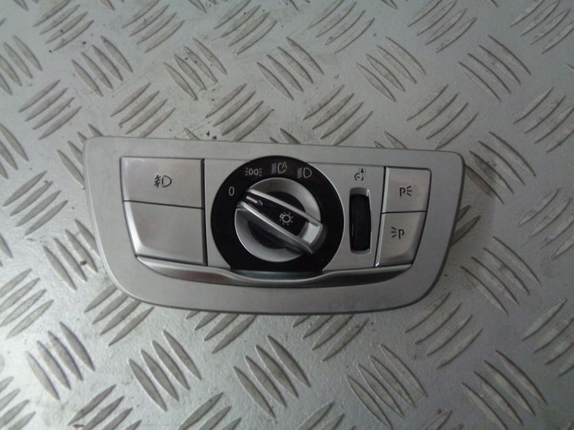 BMW 7 G11 G12 PRZELACZNIK SWIATEL 6841889