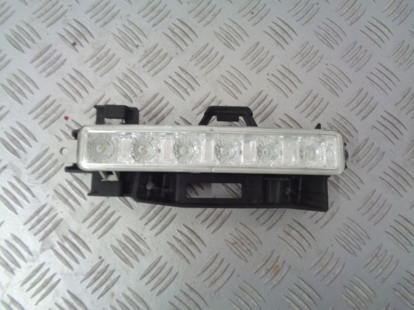 PEUGEOT CITROEN LED PRAWY PRZOD DRL 9677409380