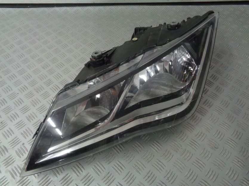 SEAT LEON III LIFT LAMPA LEWA PRZOD PRZEDNIA