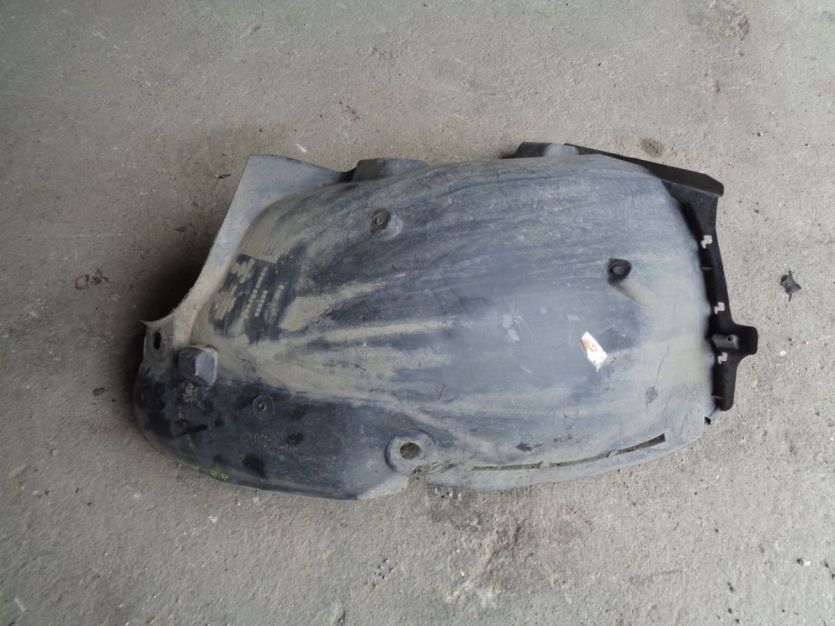RENAULT CLIO IV NADKOLE PRAWE PRZOD PRZEDNIE