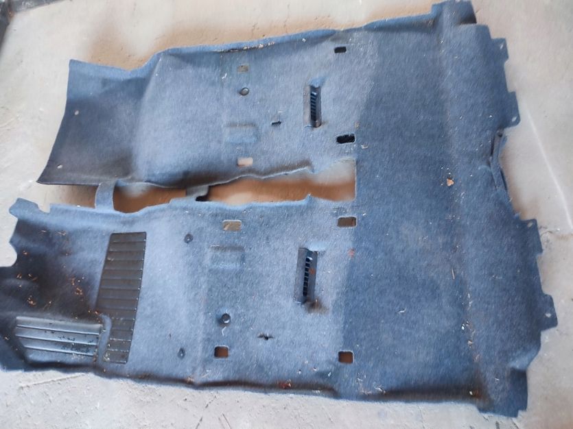 RENAULT MEGANE V E-TECH DYWAN WYKLADZINA PODLOGA 749025320R