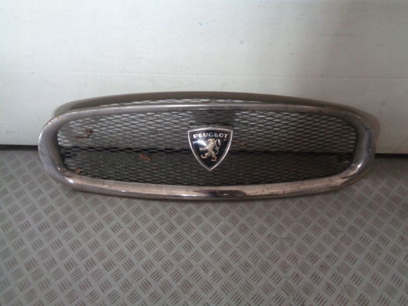 PEUGEOT 403 1967 AVANT ATRAPA KRATKA GRILL ZDERZAKA