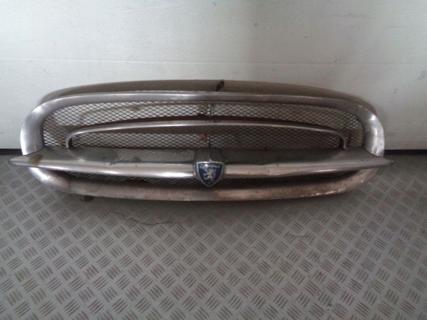 PEUGEOT 403 1967 AVANT ATRAPA KRATKA GRILL ZDERZAKA