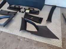 BMW X1 E84 2011 PODSUFITKA CZARNA DASZKI PLASTIKI