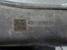 RENAULT MEGANE V E-TECH 2022 ZWROTNICA PIASTA PRAWA TYL TYLNA 430185MZ2A