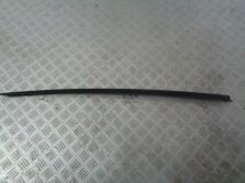 AUDI A8 D4 4H 3,0TFSI LISTWA SZYBY LEWA PRZOD