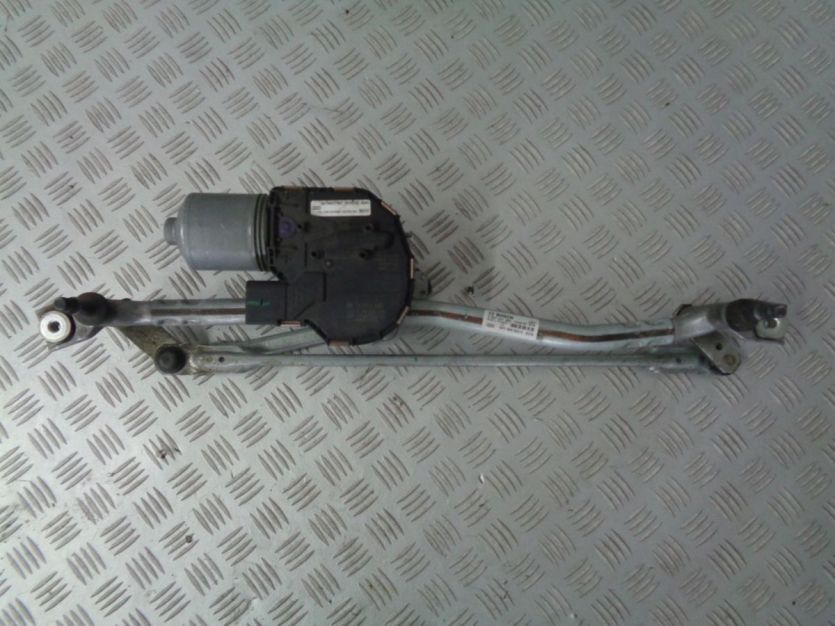 AUDI A8 D4 4H 3,0TFSI MECHANIZM WYCIERACZEK