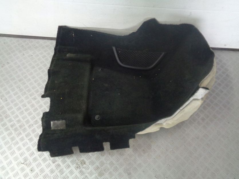 AUDI A8 D4 4H 3,0TFSI PRAWY DYWAN PRZEDNI