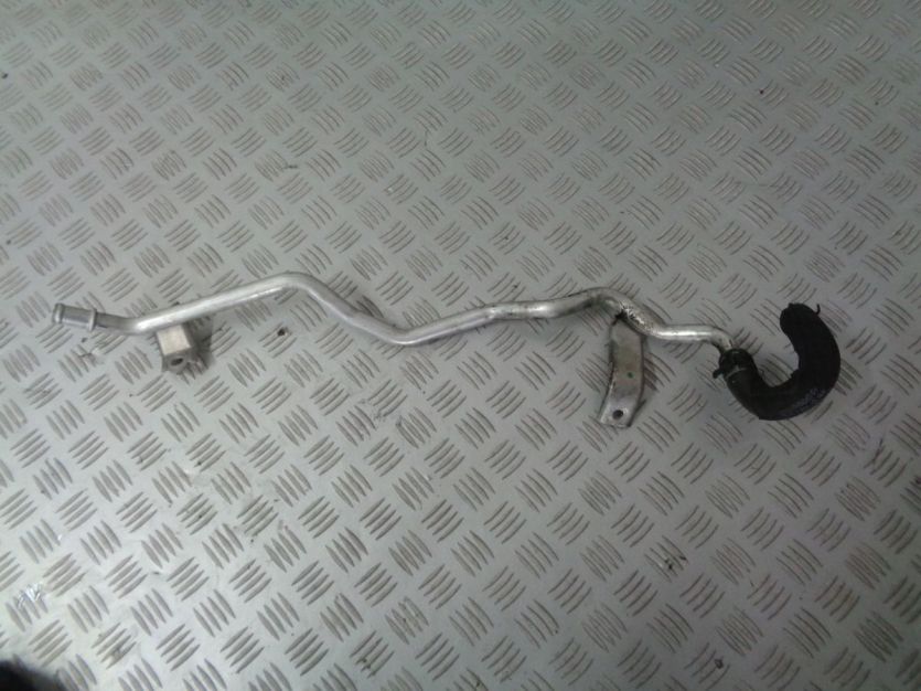AUDI A8 D4 4H 3,0TFSI PRZEWOD WODY
