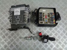 RENAULT CLIO III 3 SKRZYNKA BSI + STEROWNIK + STACYJKA