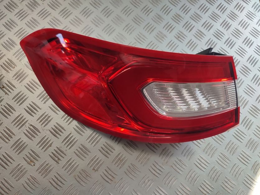 LINCOLN MKX 2018 LAMPA LEWA LEWY TYL TYLNA LED