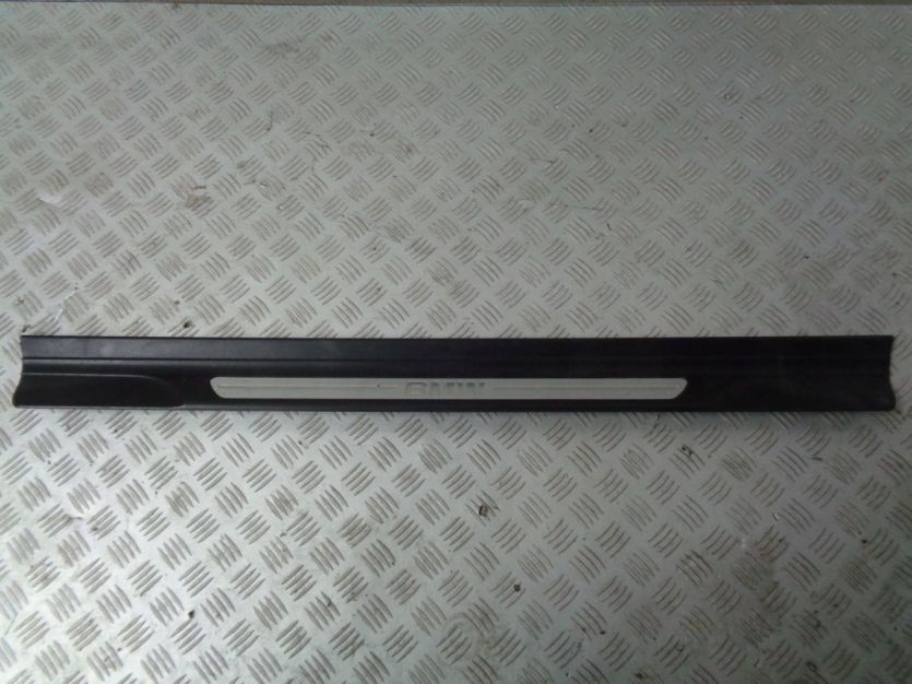 BMW E46 CABRIO 2.0CD LISTWA PROGOWA PRAWA