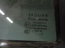 JAGUAR XF 2013 SZYBA KAROSERYJNA PRAWY PRAWA TYŁ TYLNIA
