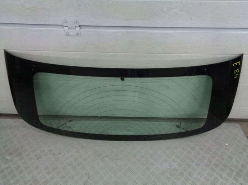 BMW X1 E84 2011 SZYBA TYLNA TYŁ BAGAŻNIKA