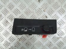 MG ZS EV 2022 PLASTIK GNIAZDA ZAPALNICZKI