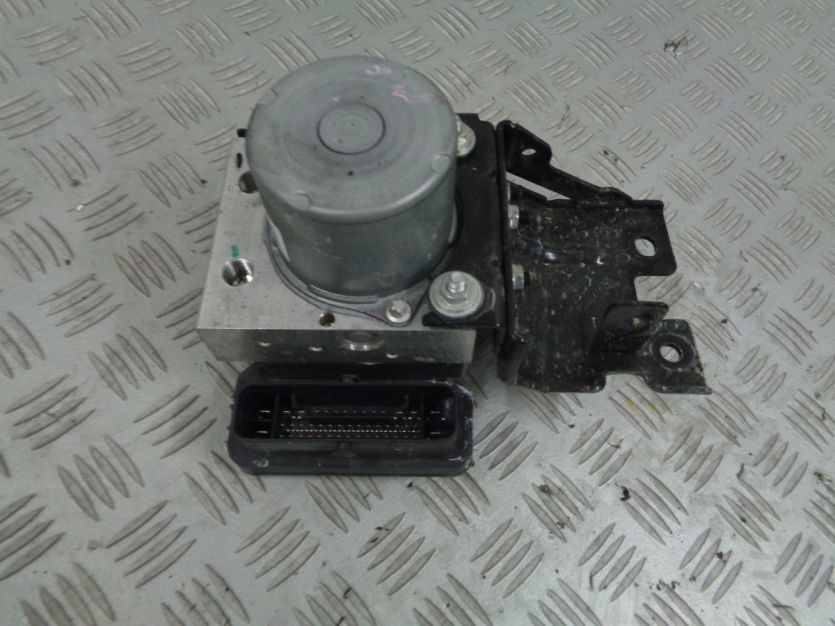 MG ZS EV 2022 POMPA ABS