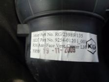 MINI COOPER R56 2010 KRATKA NAWIEWU PRZÓD PRZEDNIA 23989135