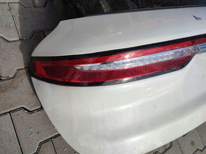 LINCOLN CORSAIR 2021 LAMPA LEWA TYL TYLNA KLAPA