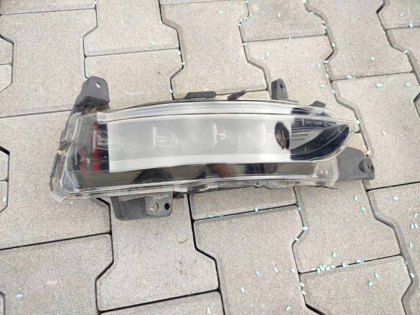 LINCOLN CORSAIR 2021 LAMPA HALOGEN LED PRAWA PRAWY PRZECIWMGIELNA
