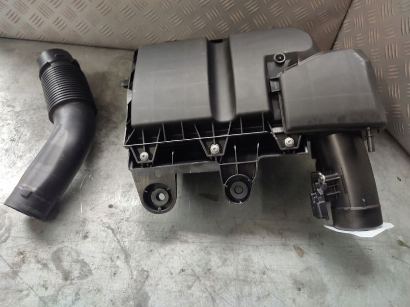 TOYOTA PROACE 2022 FILTR POWIETRZA SU001-A7998
