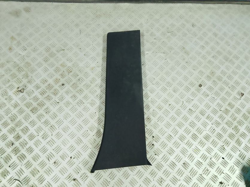 PEUGEOT PARTNER IV K9 PROACE 2024 OSŁONA PLASTIK SŁUPKA PRAWEGO 9816567577