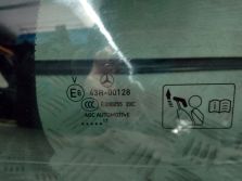 MERCEDES BENZ E KLASA W213 SZYBA PRAWY TYŁ PRAWA TYLNA MAŁA