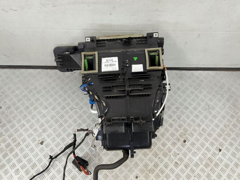 RENAULT CLIO IV NAGRZEWNICA 272706606R