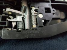 TOYOTA PROACE PEUGEOT PARTNER K9 2023 PODSTAWA KLAMKI LEWY TYL 9828028580