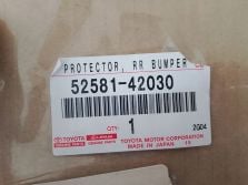 TOYOTA RAV 4 LISTWA NAKLEJKA OCHRONNA ZDERZAKA TYŁ NOWA! 52581-42030