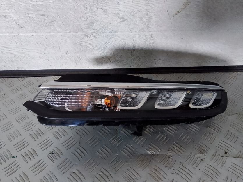 CITROEN C3 III 3 LIFT HALOGEN LAMPA LED DRL LEWA LEWY PRZÓD 9833480680
