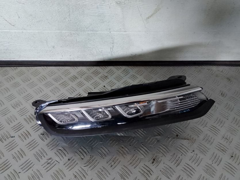 CITROEN C3 III 3 LIFT HALOGEN LAMPA LED DRL PRAWA PRAWY 9833480480