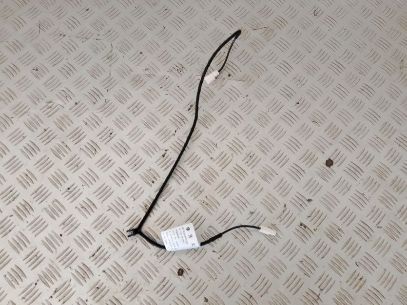 PEUGEOT 208 3D I 1.2VTI 2013 KABEL PRZEWÓD ANTENY 9674361980