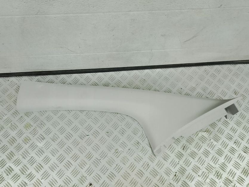 TOYOTA PROACE PEUGEOT PARTNER K9 2023 OSŁONA SŁUPKA LEWY PRZÓD 9816488577