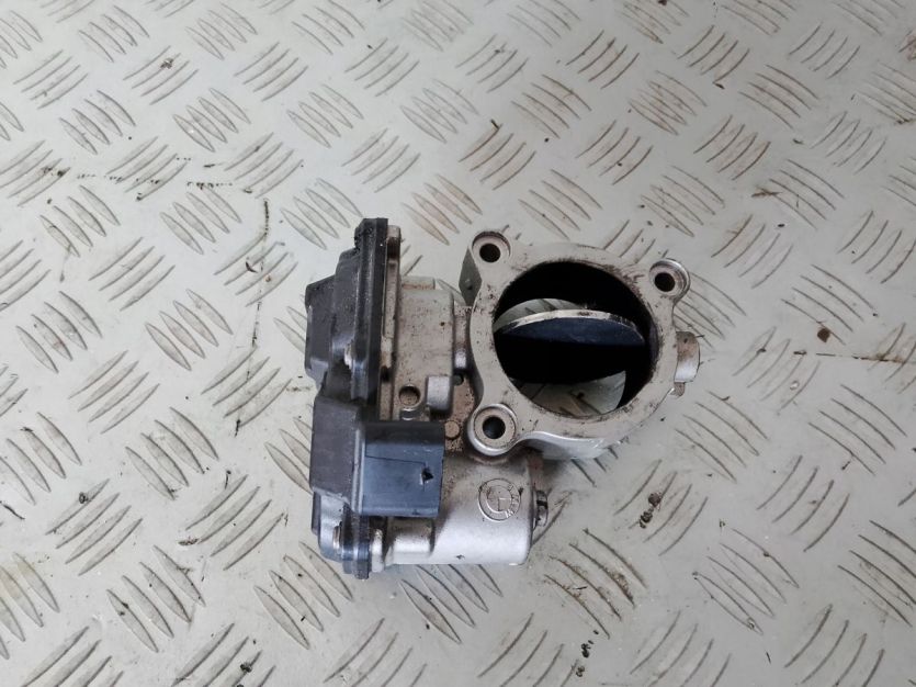 BMW 5 F10 2.0D 3.0D PRZEPUSTNICA 7810752